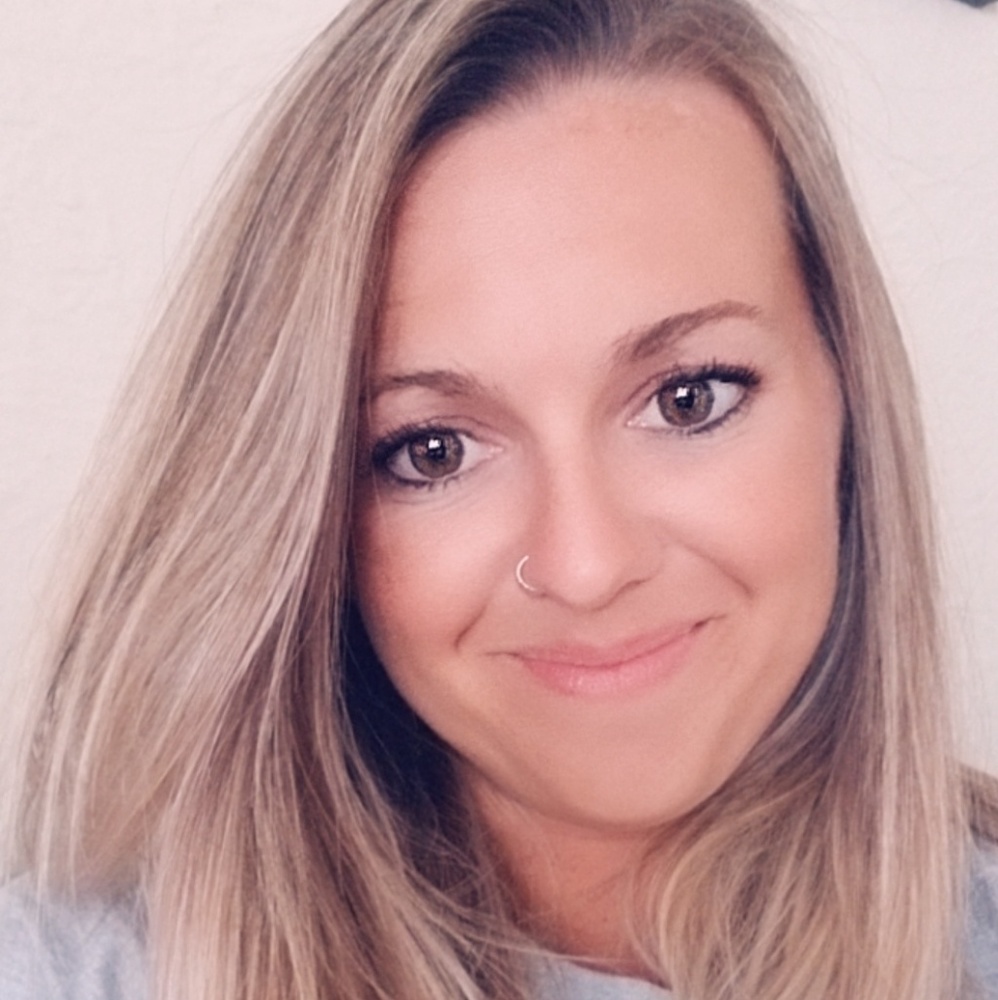 Meet your Posher, Abby